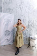 Load image into Gallery viewer, Linen Cropped Top